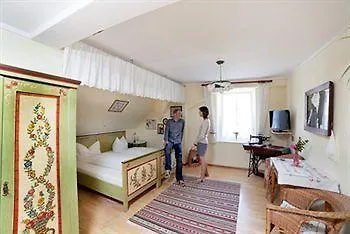 Kreuz Vendégház 3*